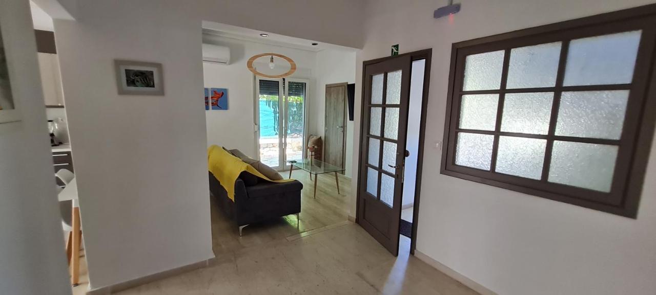 Appartement Gerys House à Nikiana Extérieur photo