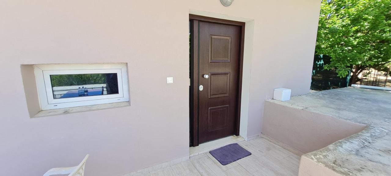 Appartement Gerys House à Nikiana Extérieur photo