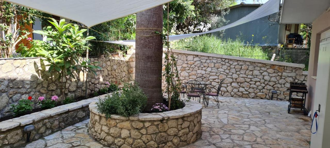 Appartement Gerys House à Nikiana Extérieur photo